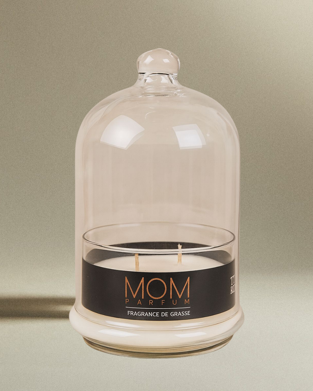 BOUGIE PARFUMÉE SIGNATURE THÉ VERT AVEC CLOCHE